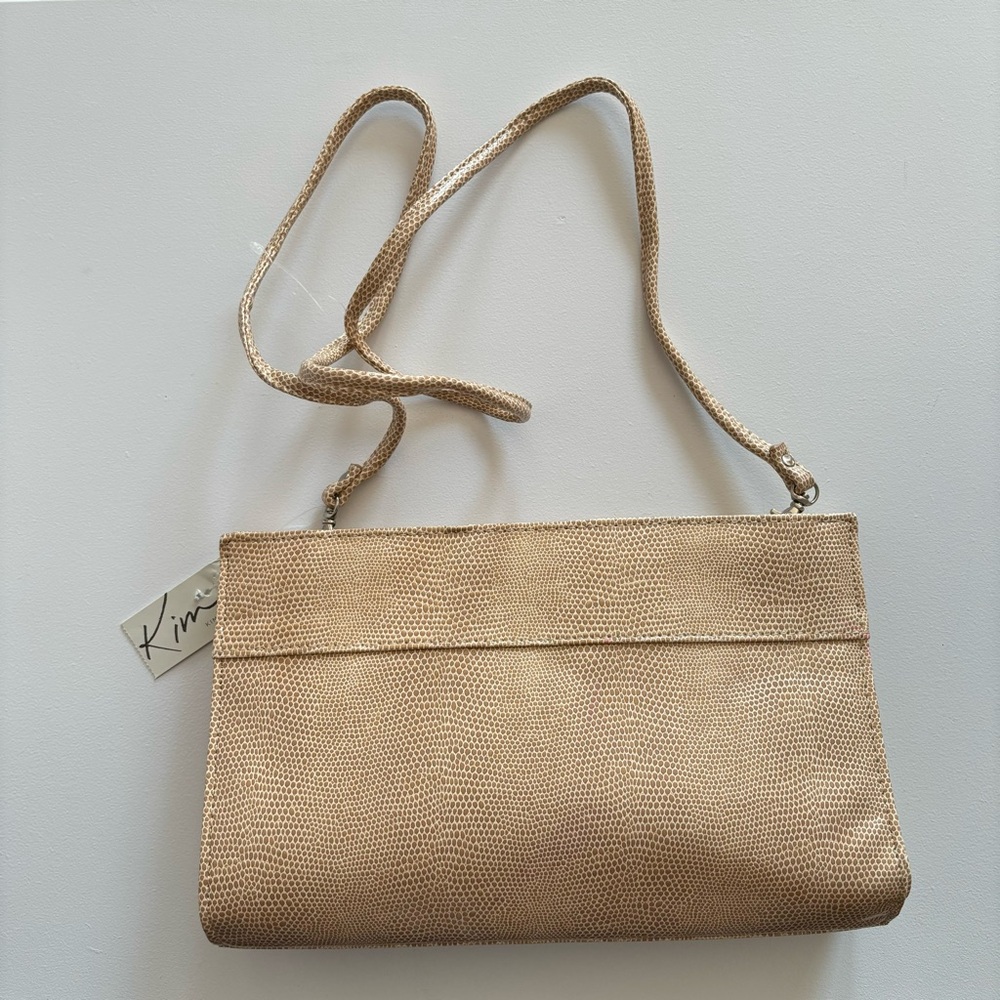 NWT Kim Rogers Cream Magnetic Closure Purse